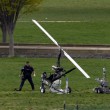 Usa: piccolo elicottero atterra a 2 passi da sede congresso02