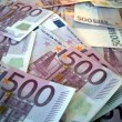 Banconota 500 euro: non circola ma nelle banche ce n'è 100 volte più del normale