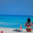 Claudia Romani, selfie lato B col drone 02