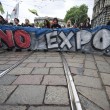 No Expo, blitz "Grande bufala". Corteo, imbrattati negozi e banche1\1\21