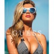 Charlotte McKinney, sexy modella che posa per Guess