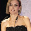 Letizia Ortiz, nuovo taglio di capelli ai "Women Magazine Awards" FOTO