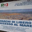 Ostia, manifesti Pd con spiaggia sbagliata. L'autore: "L'ho fatto apposta"02