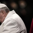 Via Crucis, Papa Francesco: "Cristiani perseguitati nel silenzio complice"05