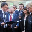Renzi a Genova: "Oggi ripartenza, fine chiacchiere". Portuali contro Jobs Act04