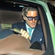 Lapo Elkann prova a imbucarsi a una gara per auto d’epoca, lo respingono e lui…