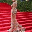 Miglior lavoro al mondo? Truccare le tette di Beyonce 2