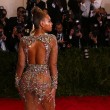 Miglior lavoro al mondo? Truccare le tette di Beyonce 4