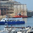Costa Concordia, ultimo viaggio: relitto arriva ex Superbacino09
