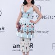 Cannes. Dita Von Teese, Eva Longoria, Gigi Hadid: sexy scollature evento Amfar023
