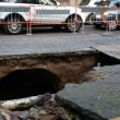 VIDEO YouTube, FOTO - Nubifragio e grandinata a Roma, voragine in viale Somalia 5