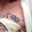 Gb, la ragazza che ha due "smile" tatuati sui seni05