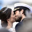 Svezia, il principe Carl Philip sposa la star reality Sofia01