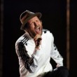Jovanotti, tutto esaurito a San Siro: 62mila persone, vecchi e bambini