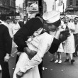 Il bacio del marinaio a Times Square è un falso: ecco il perché 02