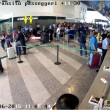 Malpensa, così rubavano al check-in: FOTO SEQUENZA di un furto