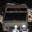 Norman Atlantic, aperto portellone: le carcasse di auto e tir bruciate06