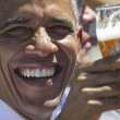 G7: Merkel fa gli onori di casa, Obama beve birra05