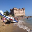 VIDEO YouTube - Santa Severa, ultraleggero cade in mare davanti ai turisti 02