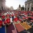 VIDEO YouTube. Yoga Day in India: in 35mila da 84 Paesi, 2 Guinness Record vinti9