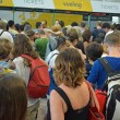 Fiumicino, particolarmente critica situazione Vueling dopo incendio: FOTO passeggeri in fila3