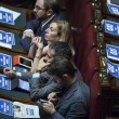 Scuola, la riforma è legge. Alla Camera protesta show di Lega e Sel FOTO