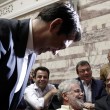 Grecia, Tsipras ai parlamentari Syriza: "Se non votate l'accordo, mi dimetto"