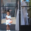 Kim Kardashian incinta, a passeggio con Kourtney e i cuginetti North e Mason2
