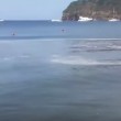 VIDEO YouTube - Procida, straripa fogna: cascata su spiaggia6