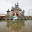 Dismaland, apre il parco giochi tetro di Banksy FOTO