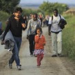 Ungheria, scontri migranti-polizia. Croazia nuova rotta3