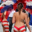 Donne in topless, falsi monaci: spettacolo Times Square FOTO2