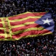 Barcellona, tsunami indipendentista in piazza per la Diada 01