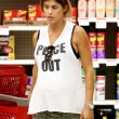 Elisabetta Canalis, shopping a pochi giorni dal parto 3