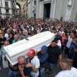 Gennaro Cesarano, folla ai funerali blindati a Napoli FOTO 3