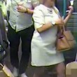 Si conoscono al bar e...fanno sesso davanti a tutti su treno