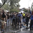 Ungheria, lacrimogeni sui migranti. Croazia nuova rotta17