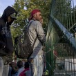 ngheria arresta 9mila migranti. Muro Orban sigilla confine19