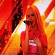 Barbie" sviene sul palco a X Factor Romania4