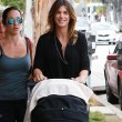 Elisabetta Canalis con Skyler Eva nel passeggino12