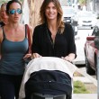 Elisabetta Canalis con Skyler Eva nel passeggino3