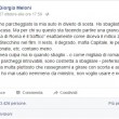 Giorgia Meloni: "Auto in doppia fila? Non uso auto blu" FOTO