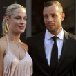 Pistorius torna a casa: meno di 3 anni fa uccise Reeva