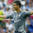 http://www.blitzquotidiano.it/video/video-youtube-cristiano-ronaldo-finto-senzatetto-fa-il-fenomeno-a-calcio-nessuno-se-lo-fila-2247490/