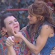 Grande Fratello 14, bacio saffico Anna e Rebecca la trans4