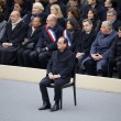 Hollande, omaggio vittime: "Isis, agiremo25