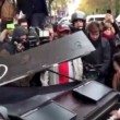 YouTube: pianista italiano suona Imagine vicino al Bataclan