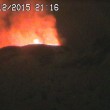 Etna, fontana lava spettacolare esce da voragine