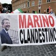 La "marcia delle periferie" contro Marino: una parata di tutta la destra romana (LaPresse)