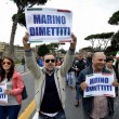 La "marcia delle periferie" contro Marino: una parata di tutta la destra romana (LaPresse)